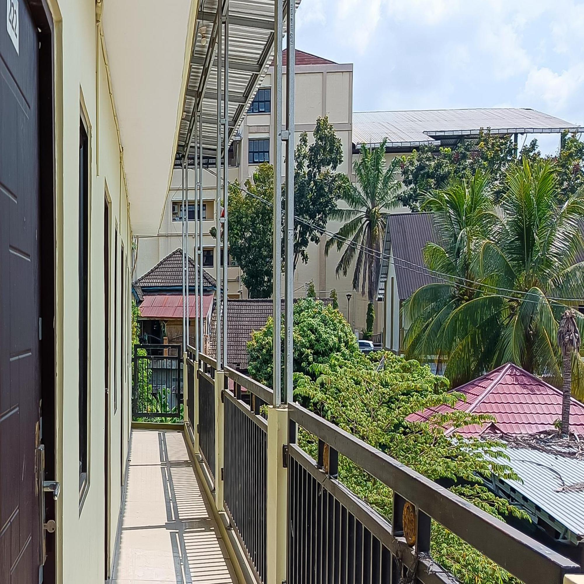 Urbanview Hotel Kharisma Banjarmasin Banjarmasin  Exteriér fotografie